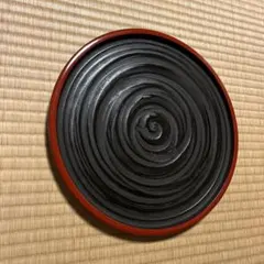 流れ小付丸盆象谷塗　仁田デザイン事務所　仁田貴夫　漆器プロジェクト　生活漆器 流れ小付丸盆象谷塗 仁田デザイン事務所 仁田貴夫 漆器プロジェクト