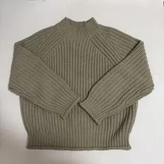 GU ベージュ リブ編み 長袖セーター