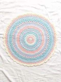 【ハンドメイド】手編みの大判ドイリー 50cm / マルチカバー パステル