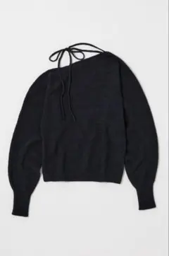 オフショルダー ブラック ニット