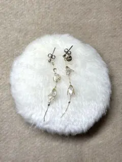 Ane Mone アネモネ　フラワーモチーフピアスのサムネイル