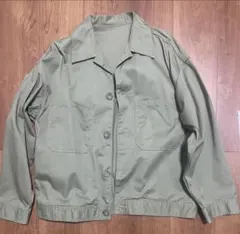 オリーブグリーン ミリタリージャケット　古着　グリーン