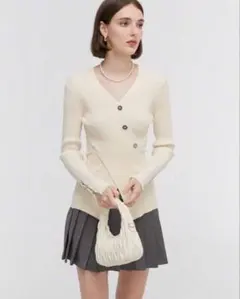 アイボリー Vネック セーター 長袖 ニット 白 アプリコット レディース 韓国