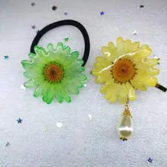 マーガレットの ヘアゴムとポニーフック