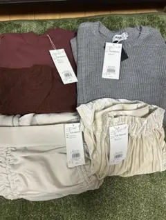 バラ売り　可能。 2026福袋4点セット ニット、スカート