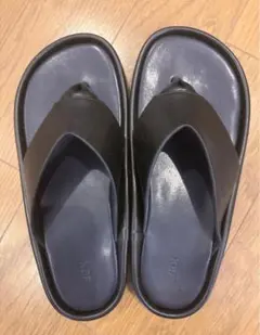 【KBF】トングサンダル ブラック レディース 着画ありのサムネイル