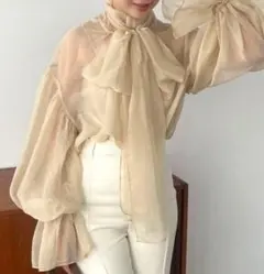 anuans リボン付きベージュブラウス F/フリー