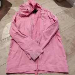 ピンク フード付きパーカー