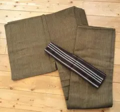 ウール地 普段着お出掛け紳士着物 メンズ着物 カーキ色 茶縞柄 秋冬物 袷着物