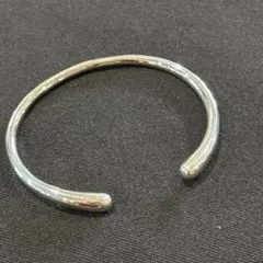 シルバーバングル ヒンジ式留め具シルバー925純銀 - メルカリ