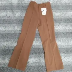 新品タグ付き⭐️ビッキー⭐️センタープレスパンツのサムネイル
