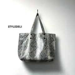 STYLEDELI★パイソン柄レザートートバッグA4肩掛け可能軽量のサムネイル
