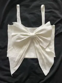 新品未使用　大きいリボン　リボントップス　ビスチェ　ホワイト