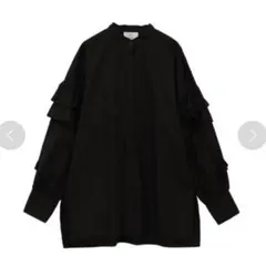 定価27500円 プルミエアロンディスモン ラッフルデコレーションシャツ黒フリルのサムネイル