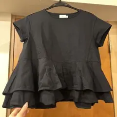 yori 黒 フリル 半袖トップスのサムネイル