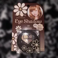 Dolly Winkアイシャドウ復刻版 ドンキ数量限定発売 益若つばさ 03