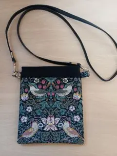 Item thumbnail for item 71a1ac42-50f5-495c-8e8e-ed16ccfc8520