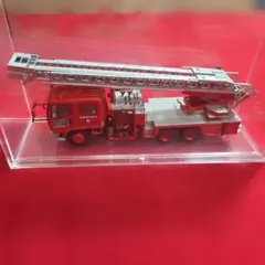 はしご付き消防車
