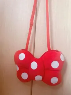 ミニーの赤いバッグ・ポーチ