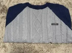 ケーブル編みオーバーサイズニットセーター グレー＆ネイビー Lサイズ
