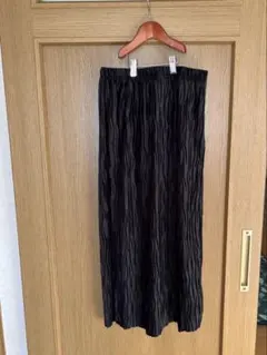 FRIFUL プリーツ黒ロングスカート