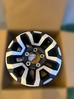 再々販ランクル70 純正16インチ アルミホイール 5穴 GDJ-76W - メルカリ
