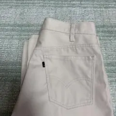 LEVI’S ベージュ フレア　チノパンのサムネイル