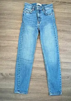 ZARA スキニーデニムパンツ