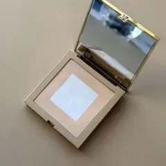 BURBERRY BEYOND WEAR プレストパウダー 11g 01フェアのサムネイル