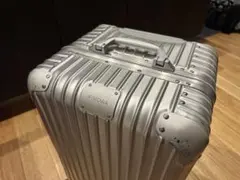 2025年最新】rimowa trunk sの人気アイテム - メルカリ