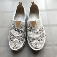 Item thumbnail for item 394ccb50-451b-426e-aed5-0a3a17314940