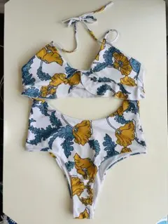 フラワープリント　ビキニ風ワンピース水着