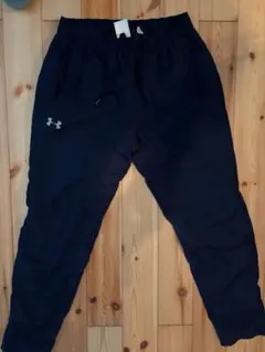 アンダーアーマーナイロンパンツ