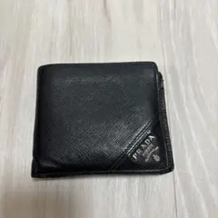 PRADA 二つ折り財布