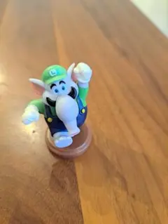 マリオチョコエッグ　シークレット　ぞうルイージ