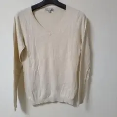 UNIQLO 　コットンカシミヤ　ベージュVネック ニット Mサイズ