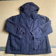 ネイビー フード付き マウンテンパーカー