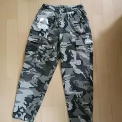 XLARGE KIDS カモフラ カーゴパンツ