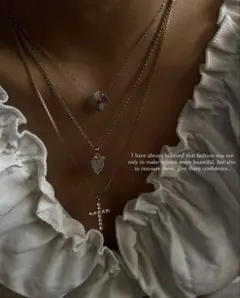 HANNAH DUKA zirconia cross necklace