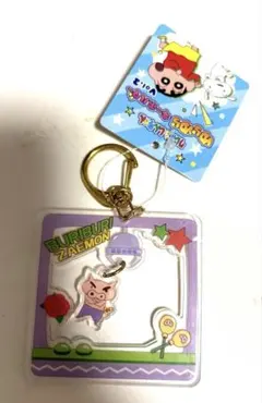 クレヨンしんちゃん　ゆらゆらアクリルキーホルダー