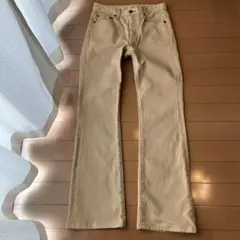 ユニクロ　デニム　春色ジーンズ