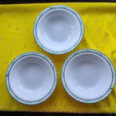 イブ・サンローラン♣️深皿3枚