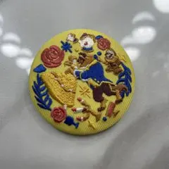 ディズニー　刺繍缶バッジ2 美女と野獣
