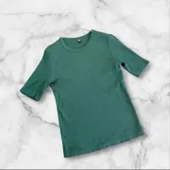 ユニクロ　半袖カットソー　シャツ　グリーン　Mサイズ