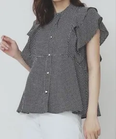 【美品】ダブルフリルバンドカラーブラウス