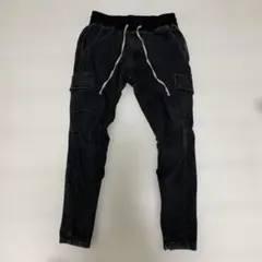 ダンケシェーン　ブラック カーゴパンツ ジョガーパンツ 裾ジップのサムネイル