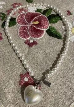 パービー Barbie 白パールハートの ネックレス　マテル