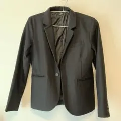 ブラック　テーラードジャケット