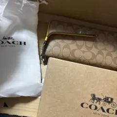 新品未使用　COACH 長財布 シグネチャー ラウンドファスナーのサムネイル