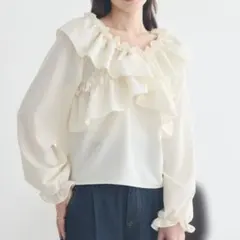 美品☆earthフリフリかわいいフリルオフショルブラウス